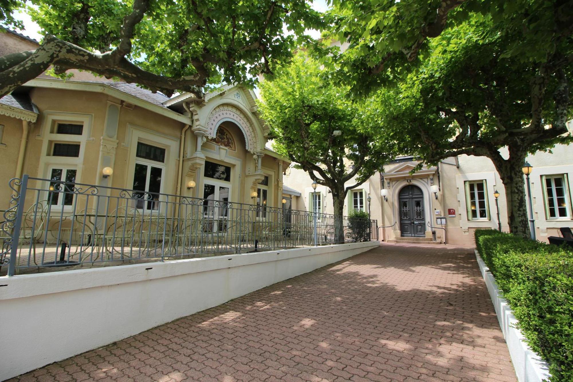 Logis Hotel Restaurant Des Thermes لامالو-ليه-بان المظهر الخارجي الصورة
